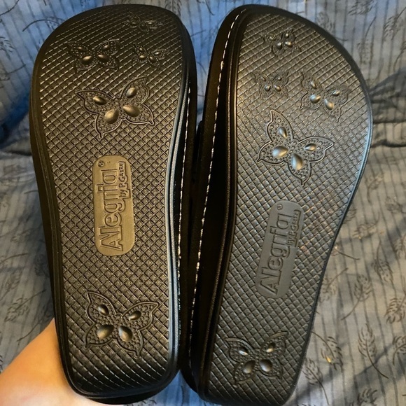 Alegria Dinah 511x leaf motif Velcro sandals size 7 - Picture 4 of 5